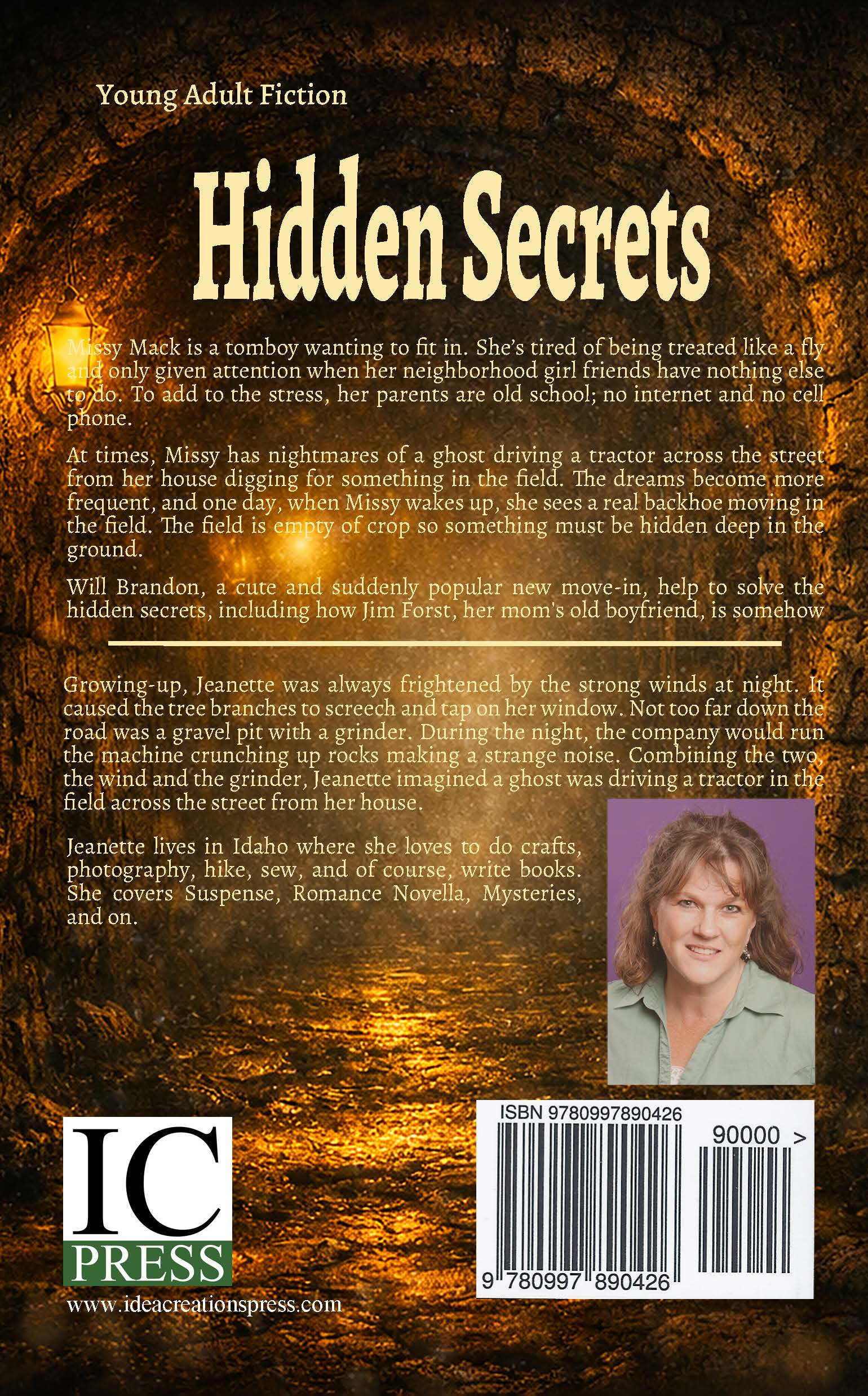 Hidden Secrets: A Missy Mack Adventure - Book 1